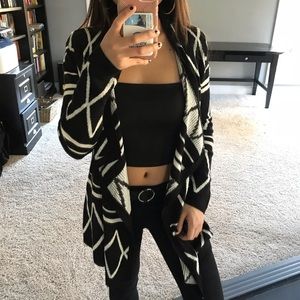 Boutique black and white contrast cardigan sz S/M